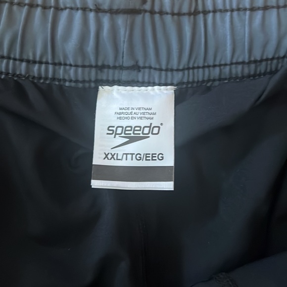 Speedo swim trunks - Picture 4 of 11